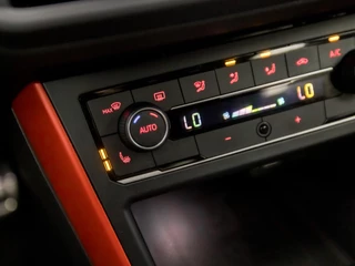 Volkswagen Polo Volkswagen Polo 2.0 TSI GTI 200Pk Automaat (SCHUIFDAK, VIRTUAL COCKPIT, APPLE CARPLAY, GROOT NAVI, CAMERA, BEATS AUDIO, MODE KNOP, STOELVERWARMING, CRUISE, NIEUWSTAAT) - afbeelding nr 11
