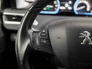 Peugeot 2008 Automaat (APPLE CARPLAY, NAVIGATIE, CLIMATE, LEDER, CRUISE, SPORTSTOELEN, PARKEERSENSOREN, CRUISE, NIEUWE APK, NIEUWSTAAT) - afbeelding nr 18