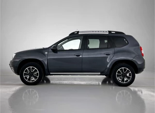 Dacia Duster Dacia Duster TCe 125 PK4x2 Blackshadow / CAMERA / DEALER ONDERHOUDEN / NAVI / LEDER / FULL OPTION - afbeelding nr 2