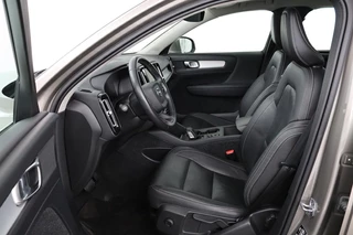 Volvo XC40 Volvo XC40 1.5 T4 Recharge Inscription Expression |  Panoramadak | Leder | Trekhaak | Stoel & stuurverwarming | Carplay | Full LED | Navigatie | Camera | Climate control - afbeelding nr 4