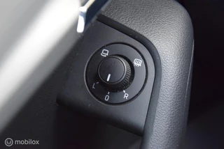 Škoda Octavia Skoda Octavia Combi 1.5 TSI Greentech Business Edition Trekhaak Panoramadak Apple Carplay - afbeelding nr 15