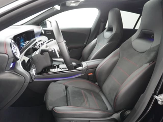 Mercedes-Benz CLA Mercedes-Benz CLA Shooting Brake 200 AMG // Panoramadak // Sfeerverlichting // Privacy Glas // 19