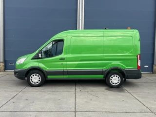 Ford Transit Ford Transit 350 2.0 TDCI L2H2 Trend EURO 6 / AIRCO / CRUISE CONTROLE / NAVI / KASTEN INRICHTING - afbeelding nr 2