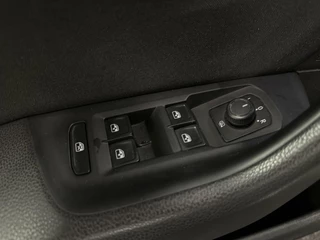 Volkswagen Passat Volkswagen Passat 1.4 TSI GTE Connected TREKHAAK-NAVI-DAB-STOELVERWARMING - afbeelding nr 18