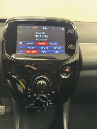 Citroën C1 Citroen C1 1.0 VTi Shine Automaat-Airco-Camera-Bluetooth-Lm15''velgen-Elek.ramen-Elek.spiegels - afbeelding nr 38