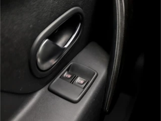Dacia Logan (NAVIGATIE, AIRCO, CRUISE, SPPORTSTOELEN, ARMSTEUN, BLUETOOTH, TREKHAAK, NIEUWE APK, NIEUWSTAAT) - afbeelding nr 21