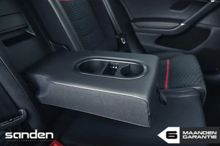 Volkswagen Golf Volkswagen Golf 2.0 TSI GTI|PANO|Honeycomb bekl.|Keyless|Dyn - afbeelding nr 35