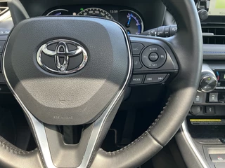 Toyota RAV4 Toyota RAV4 2.5 Hybrid AWD Bi-Tone AUT. | 1e eigenaar | 360 gr. camera | navigatie | panoramadak | JBL audio | rij assistentie - afbeelding nr 38