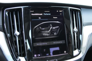 Volvo S60 Volvo S60 2.0 Recharge T8 AWD Ultimate Dark | Schuif/Kantel dak | Head-up | H/K | BLIS | Leder | Pilot Assist - afbeelding nr 23