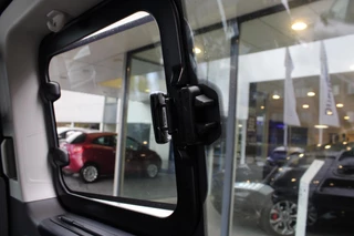 Ford Tourneo Custom Ford Tourneo Custom 320 1.0 EcoBoost L1H1 PHEV Titanium | Hybride voertuig met groot accupakket| 8 persoons | marge geen BTW en incl. BPM | 8persoons personen Bus | ideaal voor personen vervoer | - afbeelding nr 45