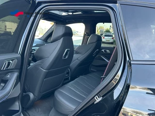 BMW X5 BMW X5 XDrive50e M STOELEN SKYLOUNGE PANO MASSAGE TREKHAAK - afbeelding nr 14