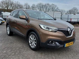 Renault Kadjar 1.2 TCe 131pk Intens Pack-Tech | Navi | Clima | Cruise | Keyless Entry | Pdc V+A+Assist+Camera | Dodehoek+Rijstrook+Licht+Regensensor | Mistlampen | Privacy Glass | 17''lm - afbeelding nr 3