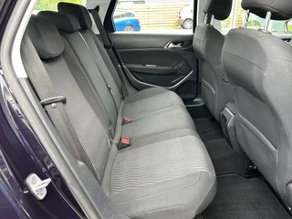 Peugeot 308 50% deal 2.975,- ACTIE PDC achter / LMV / Cruise / Navi / Clima - afbeelding nr 29