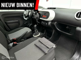 Renault Twingo Renault Twingo 1.0 SCe Collection S&S Airco Bluetooth Zuinig - afbeelding nr 17