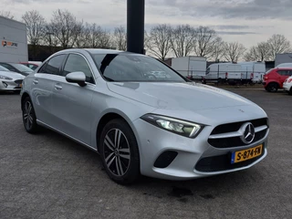 Mercedes-Benz A-Klasse 250e Plug-In Hybrid Luxury Line | Origineel NL | Navi | Apple Carplay+Android Auto | Clima | Cruise | Stoelverwarming | Pdc V+A+Assist+Camera | Privacy Glass | 17''lm - afbeelding nr 3