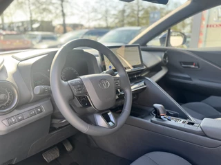 Toyota C-HR Dodenhoekdetectie, Navigatie, Parkeersensoren V + A , All-in Rijklaarprijs - afbeelding nr 20