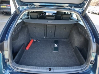 Škoda Octavia Skoda Octavia 1.0 TSI Trekhaak Automaat Virtual LED - afbeelding nr 17