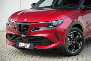 Alfa Romeo Junior Alfa Romeo Junior Elettrica Speciale 54 kWh | Pack Sport | Techno Pack - afbeelding nr 2
