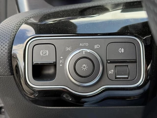 Mercedes-Benz A-Klasse Mercedes-Benz A-klasse 180 Aut. AMG | Camera | Sfeer | Apple Carplay | - afbeelding nr 38