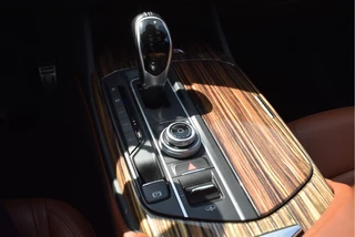 Maserati Levante | Luchtvering | Pano.dak | Camera | Keyless | DAB | Carplay | LED / Xenon | 20