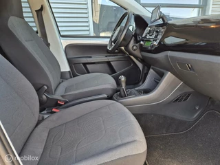 Volkswagen up! Volkswagen Up! 1.0 high up! BlueMotion AIRCO NAVI LMV NAP - afbeelding nr 16