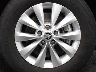Škoda Karoq Skoda Karoq 1.5 TSI 150pk DSG Ambition | Navigatie | Apple Carpla/Android Auto | Camera | Climate Control | Adaptive Cruise control | Lichtmetalen Velgen - afbeelding nr 34