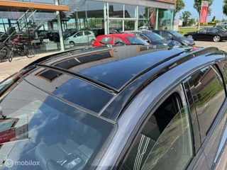 Hyundai Tucson Hyundai Tucson 1.6 T MHEV BlackLine 4WD Automaat , Trekhaak 1.650kg Trekgewicht ,  Panorama Dak , Stoel & Stuur verwarming ,  Navigatie & Camera , Parkeerhulp voor & achter, Keyless entry , Electr Achter klep , IQ telefoonlader - afbeelding nr 8