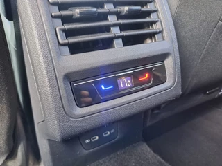 Volkswagen Golf Volkswagen Golf 1.5 eTSI R-Line Business+ | LED | Trekhaak | All-seasons | ACC | Keyless | Stoelverwarming | - afbeelding nr 41