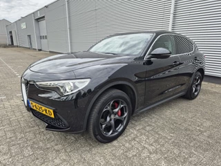 Alfa Romeo Stelvio Alfa Romeo Stelvio 2.0 T AWD Super Automaat, panoramadak,trekhaak,cruise,navigatie,achteruitrijcamera,lederen bekleding,parkeersensoren, - afbeelding nr 3