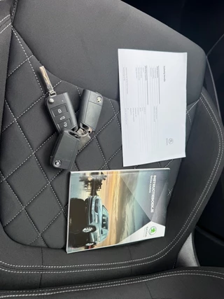 Škoda Karoq Škoda Karoq 1.5 TSI Sportline Business Pano/Canton/Led/ACC/Grootscherm/Nav - afbeelding nr 30