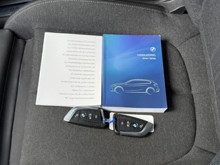 BMW 1 Serie BMW 1-serie 118i Business Ed. | Navi | Live-Cockpit | Carplay | - afbeelding nr 31