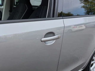 SEAT Mii SEAT Mii 1.0 60pk Sport Intense 5-Deurs | Origineel NL | Airco | Cruise | Bluetooth Carkit+Streaming | Elek.Ramen+Spiegels | Licht+Regensensor | Pdc | Mistlampen | Privacy Glass | 15''lm - afbeelding nr 30