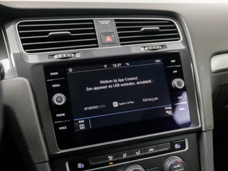 Volkswagen Golf (APPLE CARPLAY, GROOT NAVI, CLIMATE, ADAPTIVE CRUISE, SPORTSTOELEN, LM VELGEN, PARKEERSENSOREN, DAB+, NIEUWE APK, NIEUWSTAAT) - afbeelding nr 24