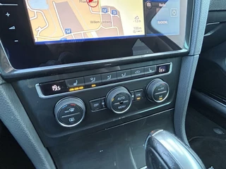 Volkswagen e-Golf Volkswagen e-Golf E-DITION WARTMTE POMP I DIGI DASH. NAVI + CAMERA I LEER I FULL LED - afbeelding nr 18