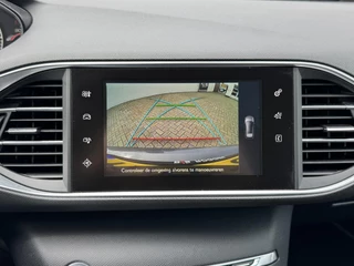 Peugeot 308 Peugeot 308 SW 1.2 PureTech Allure Leder/alcantara Led koplampen Camera Cruise Navigatie - afbeelding nr 5