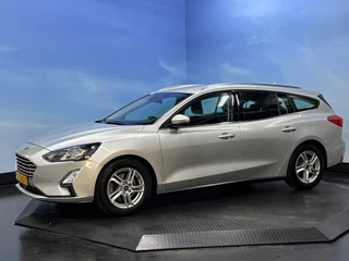 Ford Focus Ford Focus Wagon 1.0 EcoBoost Trend Edition Business Navi | Airco | Cruise | PDC | Trekhaak - afbeelding nr 3