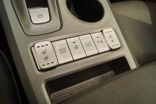 Hyundai Kona Hyundai Kona EV Premium 64kWh -LEER-ECC-S.DAK-TREKHAAK- - afbeelding nr 15