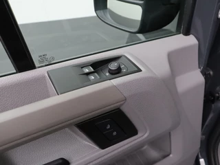 Volkswagen Crafter Volkswagen Crafter 2.0TDI 140PK L3H2 Highline | Navigatie | Camera | Airco | Betimmering - afbeelding nr 8