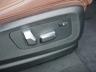 BMW X5 BMW X5 X5 45e HIGH EXECUTIVE M SPORT LUCHTVERING | STOEL/STUUR VERWARMING | DODE HOEK| PANO | BOMVOL| - afbeelding nr 48