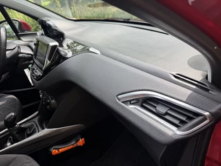 Peugeot 2008 Peugeot 2008 1.2 PureT. Blue Lion airco navi pano - afbeelding nr 24