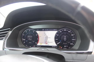 Volkswagen Passat Volkswagen Passat 1.4 TSI 125pk BMT Comfortline Business | Orig. NL | Trekhaak | Virtual dashboard | Carplay | - afbeelding nr 41