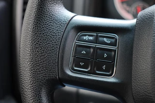 Dodge Ram 1500 Dodge Ram 1500 5.7 V8 4x4 Quad Cab Sport | Leder | Camera |  Trekhaak | 20'' | Airco | Cruise control | LPG 122 liter | LED verstraler | Bluetooth | Side-Bars - afbeelding nr 27