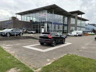 Volvo EX40 Volvo EX40 Single Motor Core 70 kWh | Privacy Glas | 19 Inch Diamond Cut Velgen | Nieuw uit voorraad | - afbeelding nr 25