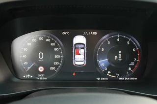 Volvo XC40 Volvo XC40 T2 Essential | Parkeercamera | Stoelverwarming | Leder | Pilot Assist | BLIS | Keyless - afbeelding nr 14