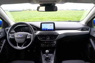 Ford Focus Ford Focus 1.0 EcoBoost Hybrid Titanium X / Virtual Dash / NL Auto / Dealeronderhouden - afbeelding nr 8
