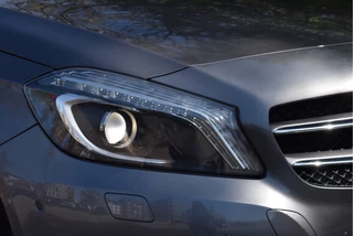 Mercedes-Benz A-Klasse | NL-Auto | Nav | Bluetooth | Cruise Contr | Airco | Xenon | PDC | Allweathers - afbeelding nr 30