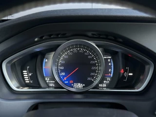 Volvo V40 Volvo V40 1.6 T3 R-Design NW. DISTRIBUTIE*PDC*NAVI*NL AUTO - afbeelding nr 4