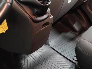 Ford Transit Custom Ford Transit Custom 131pk L2H1 Trend Trekhaak Camera Cruise control Airco Parkeersensoren 3-Zits Euro6 - afbeelding nr 32