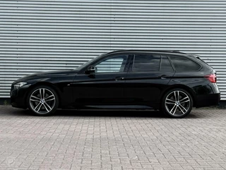 BMW 3 Serie BMW 3-serie Touring 320d High Executive M Sport Panoramadak Trekhaak HUD LED ACC Individual Shadow Line Camera 19