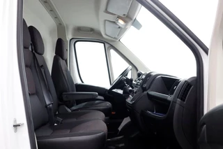 Peugeot Boxer Peugeot Boxer 2.2 BlueHDi 140pk E6 L2H2 Premium Airco/Inrichting 11-2019 - afbeelding nr 3